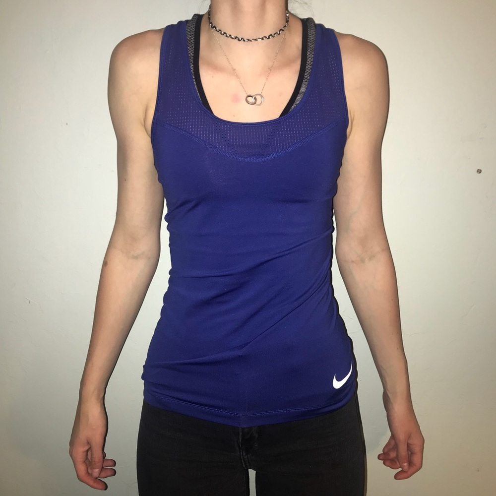 Dark blue nike top